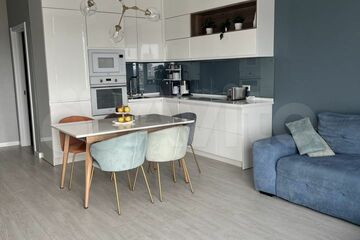 2-к квартира, 80 м², 16/19 эт.
