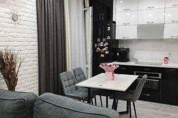 1-к квартира, 38 м², 8/10 эт.