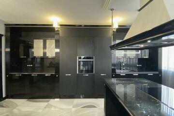 Апартаменты, 150 м², 3/24 эт.