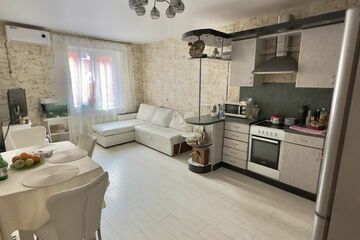 2-к квартира, 69 м², 2/5 эт.