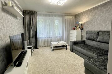 2-к квартира, 45,5 м², 1/9 эт.