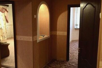 2-к квартира, 73 м², 2/6 эт.