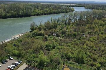 2-к квартира, 60 м², 18/18 эт.