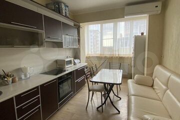 2-к квартира, 58 м², 6/6 эт.