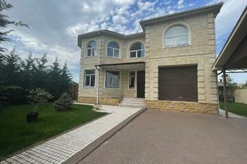 Дом, 402,5 м², 2 эт.